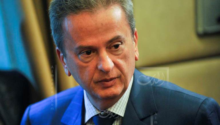 مقرّبون من سلامة نصحوه برفض تأمين الدولار لدعم الاستيراد (علي علوش)