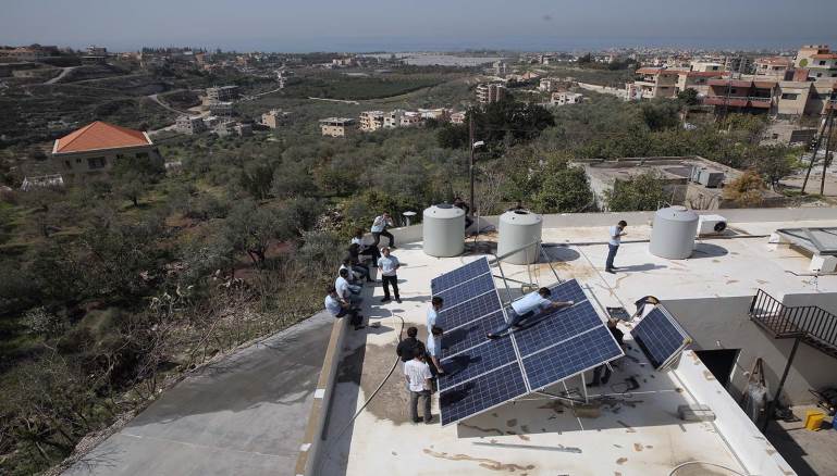 لا يحتاج تركيب الألواح الشمسية إلى ترخيص من الوزارة