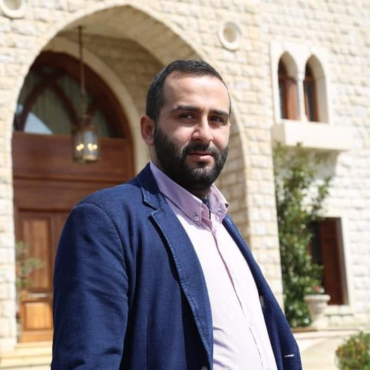  رائف ضيا مدير العلاقات العامة في مستشفى الشيخ راغب حرب