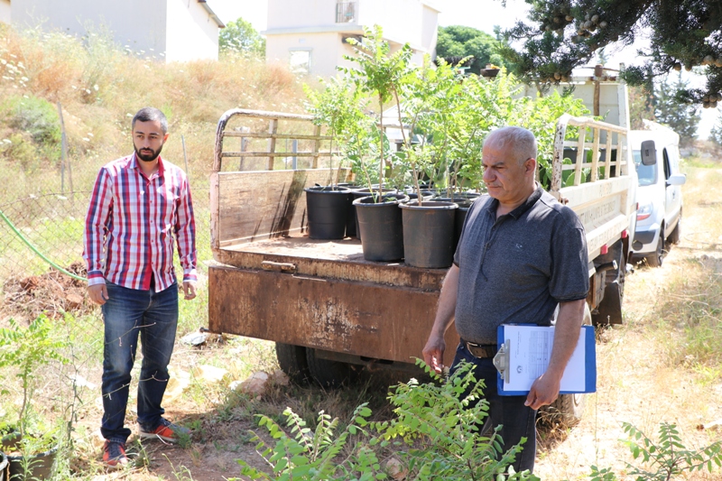 نقف الى جانب اهلنا ونسعى جاهدين بخدمتهم لتضحياتهم و معاناتهم و لصمودهم البطولي امام العدو الصهيوني