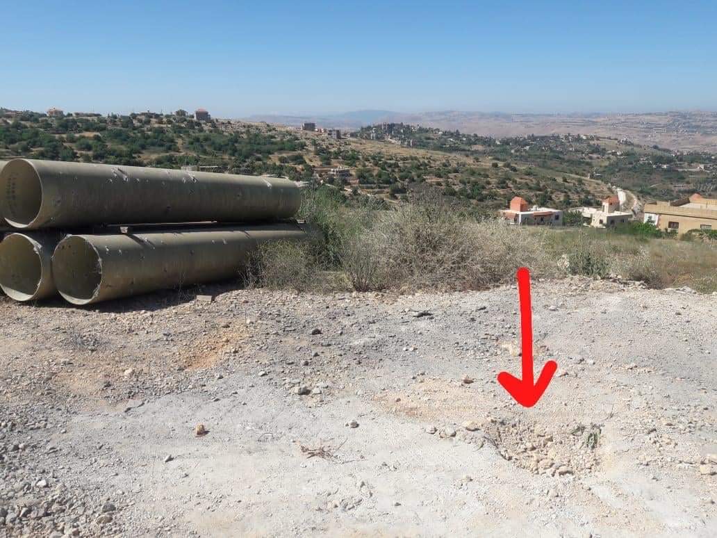 سقوط قذيفة إسرائيلية ليلا في منطقة تخزين القساطل في مركبا تعود لمشروع ري الجنوب