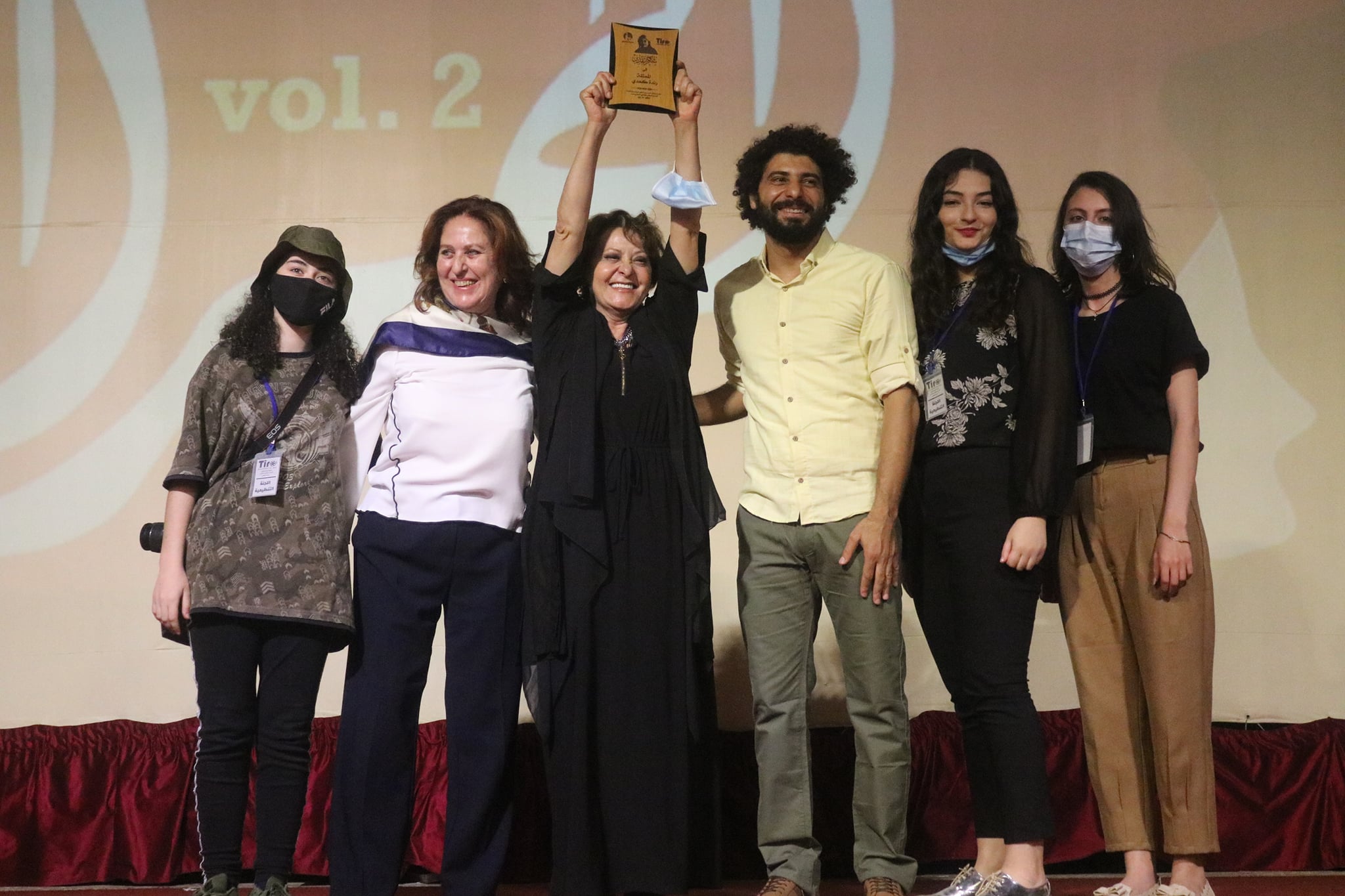 إسطنبولي مكرماً كعدي في المسرح الوطني اللبناني 