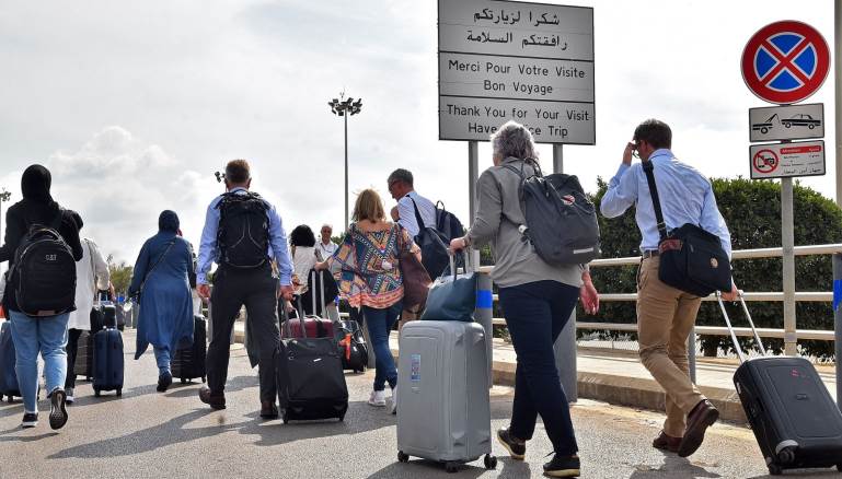 العدد الإجمالي للبنانيين العاملين في السعودية وبقية دول الخليج يبلغ حوالى 500 ألف شخص (Getty)