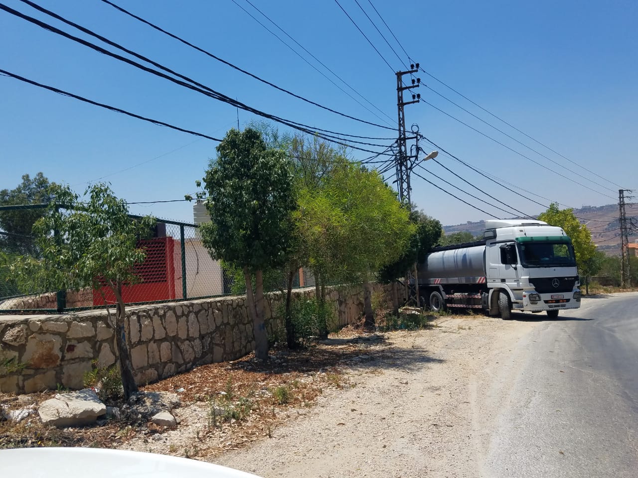 البلدية تشتري الفيول من منشأة الزهراني مباشرة.. ولغاية تاريخ اليوم لم تشتر البلدية الفيول إلا بالسعر الرسمي المحدد للحهات الرسمية