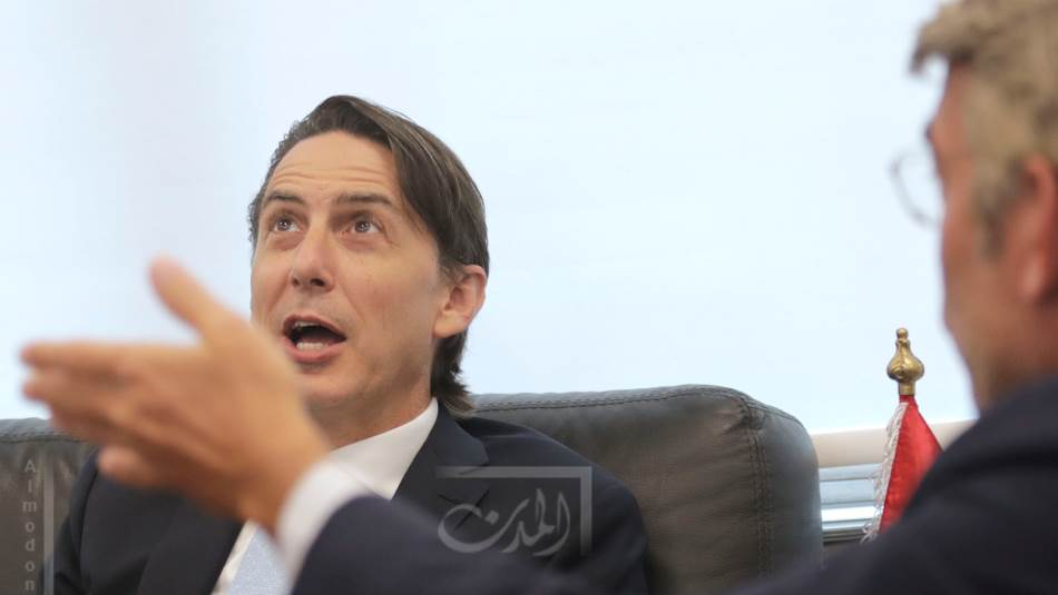 بين هوكتشاين والمسؤولين اللبنانيين تواصل مباشر سعياً لإنجاز سريع (علي علوش)