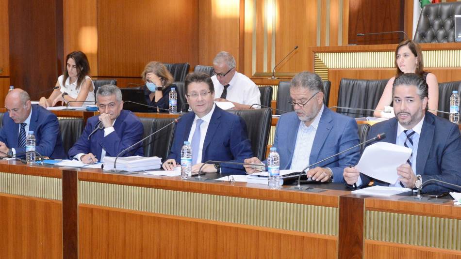 في نقاشات لجنة المال والموازنة، كانت الفوضى سيّدة الموقف (مجلس النواب)