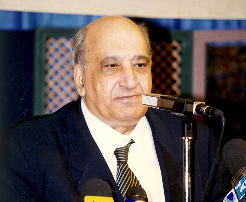 الدكتور غسان قانصوه