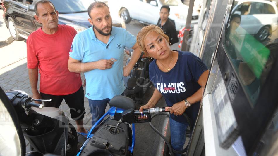 اللبنانيون متروكون للصدفة والسوق السوداء تترقَّب (مصطفى جمال الدين)