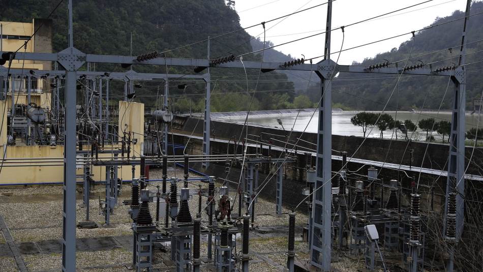 تنعمت بعض المناطق بتغذية مديدة من الطاقة الكهرومائية (Getty)