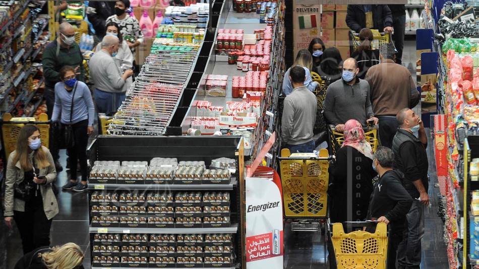 مئات السلع وربما الآلاف منها ستكون خاضعة لضرائب ورسوم بقيمة 24 في المئة (مصطفى جمال الدين)