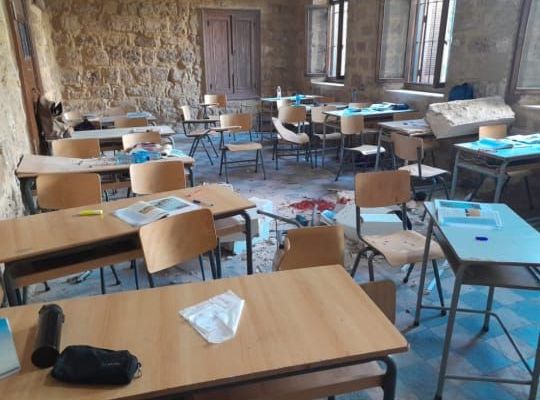 ماغي محمود ضحية الاهمال في المدارس الرسمية بعدما إنهار سقف الصّف على رأسها