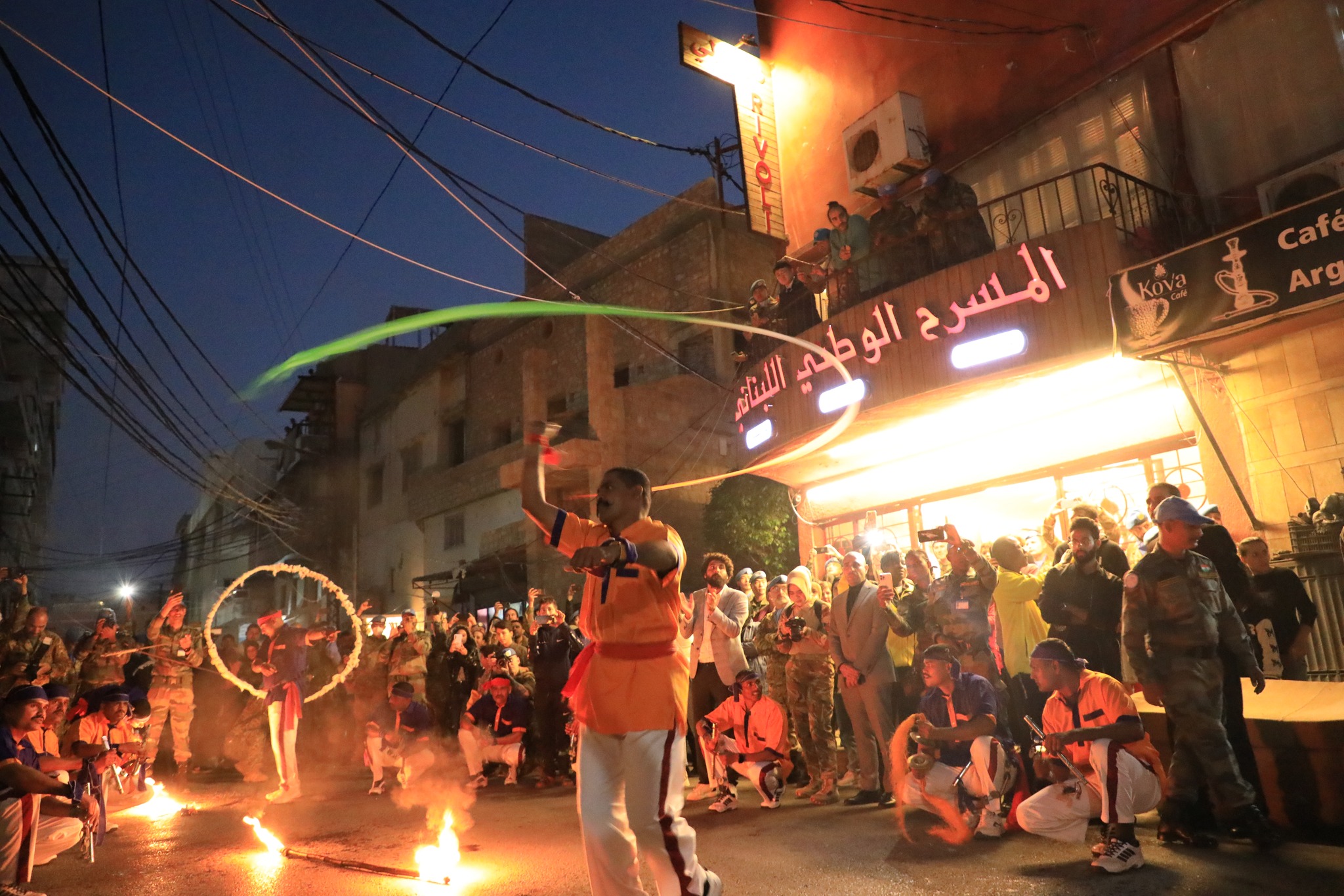 من العروض المشاركة في مهرجان تيرو الفني الدولي 