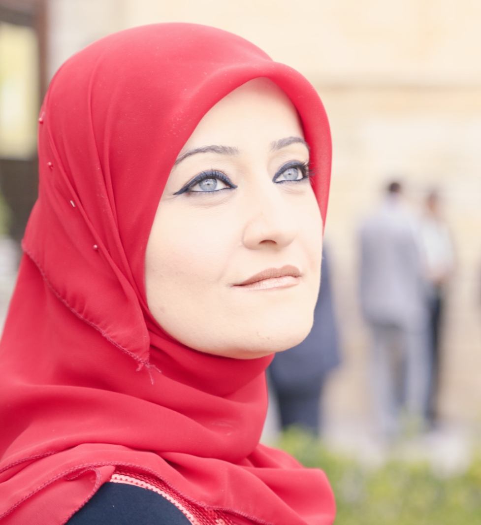 الأدبيّة سناء الشّعلان