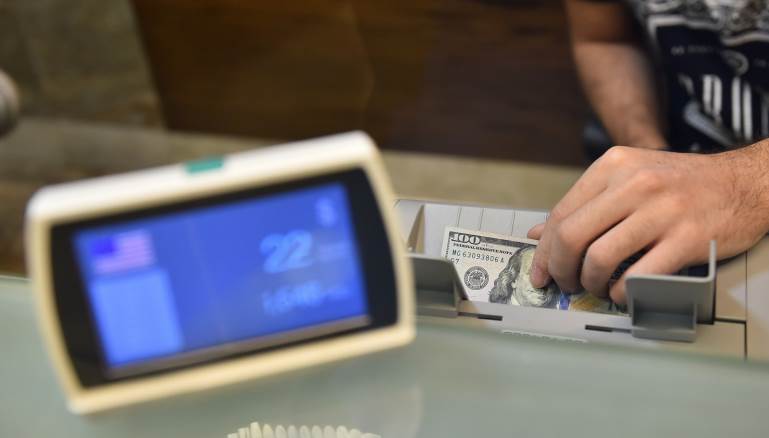 موازنة تفتقر إلى الخصوبة الاقتصادية (Getty)