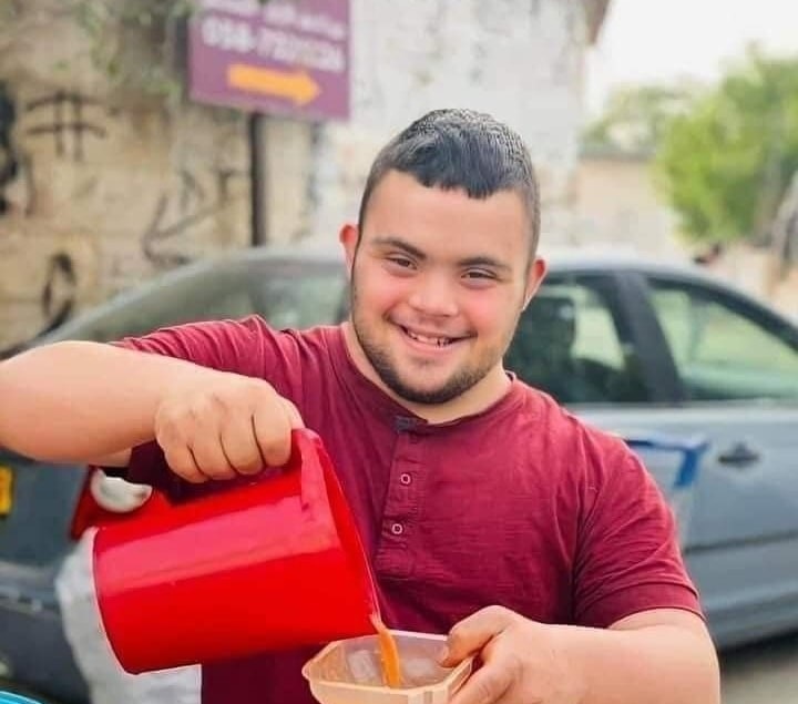 يا فتى فلسطين الحبيب  ستهزمهم ايها الحبيب بإبتسامتك وبطهر قلبك ونقاء سريرتك