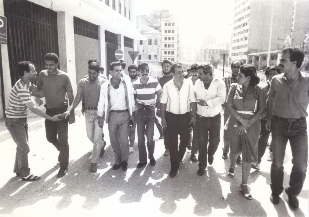 سعيد الضاوي على رأس اللجنة الأمينة خلال فتح المعابر في بيروت بتاريخ 29 تموز 1984 (عن هوا لبنان)