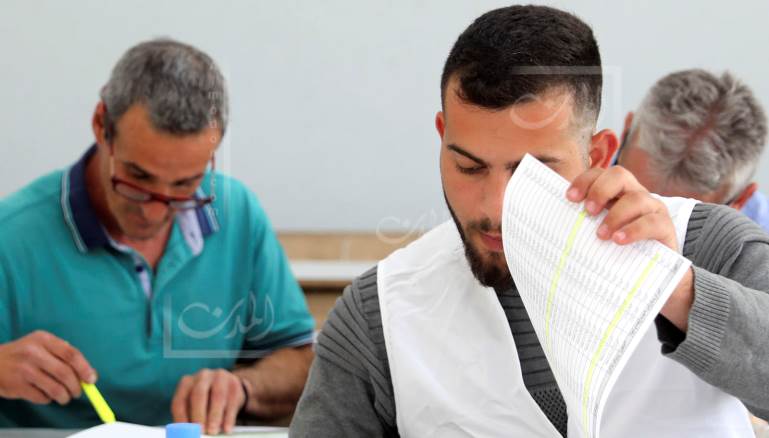 معظم ممثلي عكار ونوابها يمتهنون التهريب وكل أشكال التجارة غير النظامية (المدن)