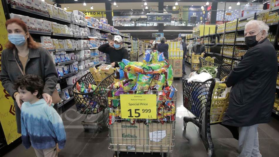 أسعار السلع ما زالت ترتفع رغم تراجع الدولار (علي علوش)