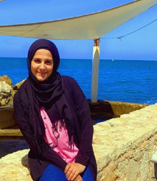 الشاعرة نهى عودة