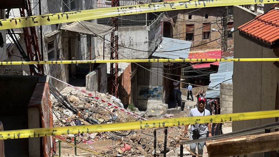 تتغافل بعض العائلات عن خطر العيش تحت سقوف غير آمنة (جنى الدهيبي)