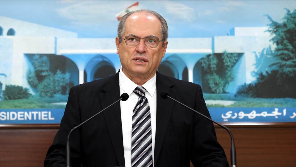 يسير نائب رئيس الحكومة سعادة الشامي على طريق وعر (دالاتي ونهرا)