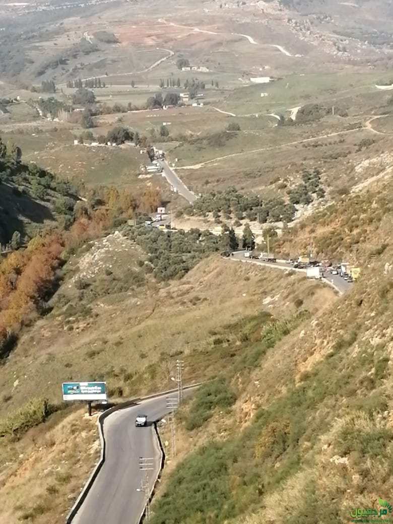 انقلاب شاحنة على طريق الخردلي - أرشيف ألين سمعان