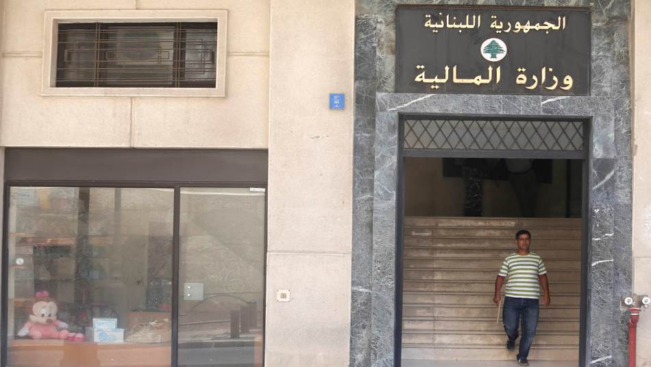 فشلت السلطة في تعليق إضراب الموظفين (علي علّوش)