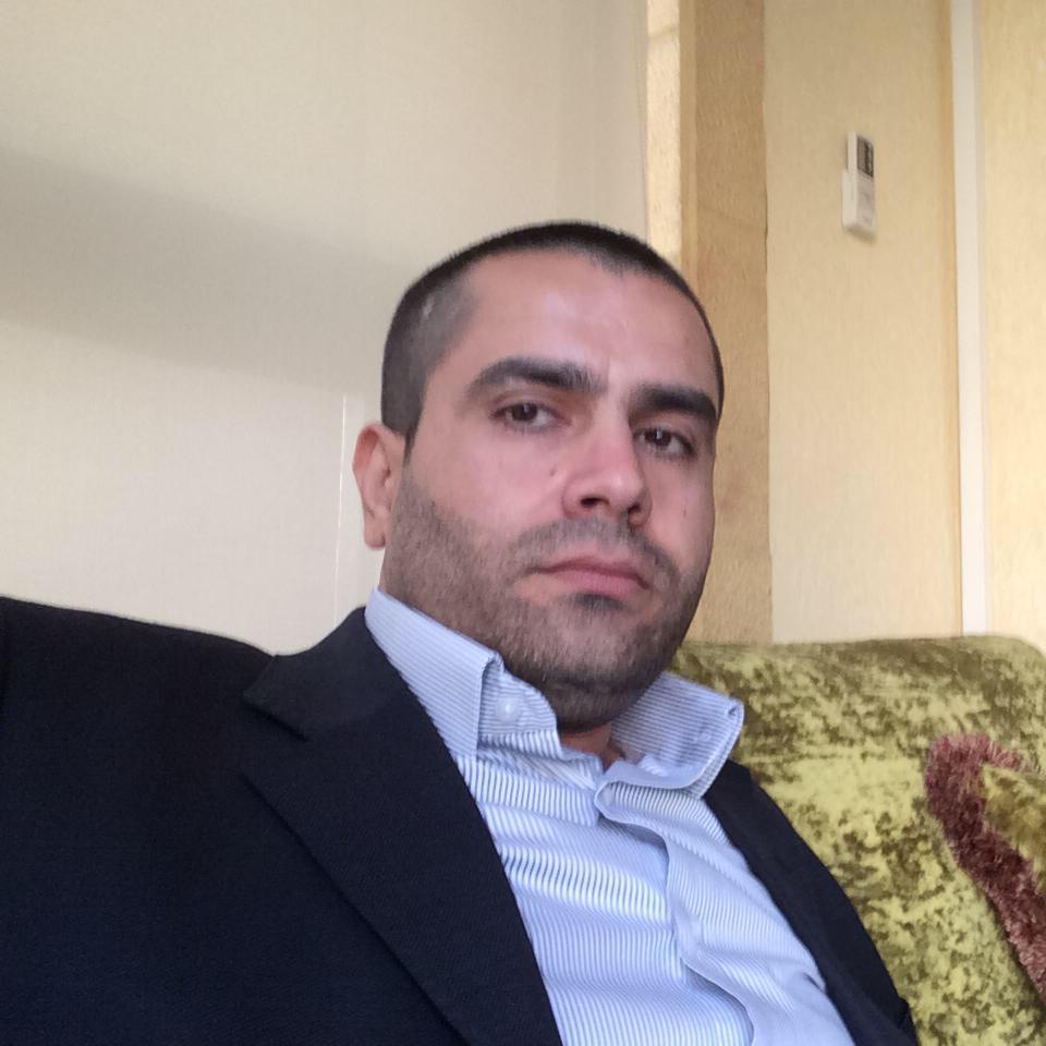 الكاتب أحمد عبدالله