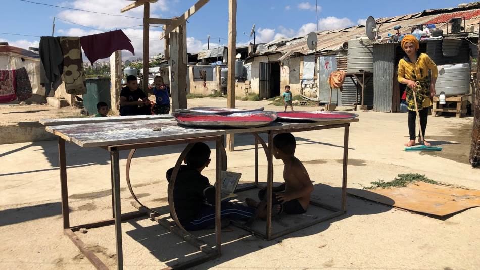 أركان السلطة تريد تعليق شماعة فشلها على ملف اللجوء السوري (المدن)