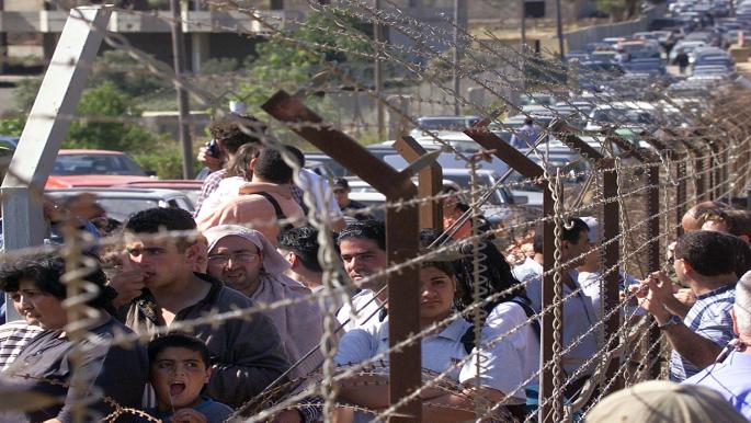 هروب العملاء وعائلاتهم من الجنوب بعد التحرير عام 2000