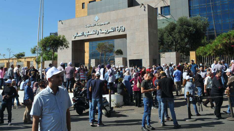 معادلات مزورة أرفقت في ملفات الطلاب للحصول على شهادات الماجستير من لبنان (مصطفى جمال الدين)