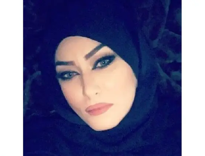 الشاعرة هدى صادق