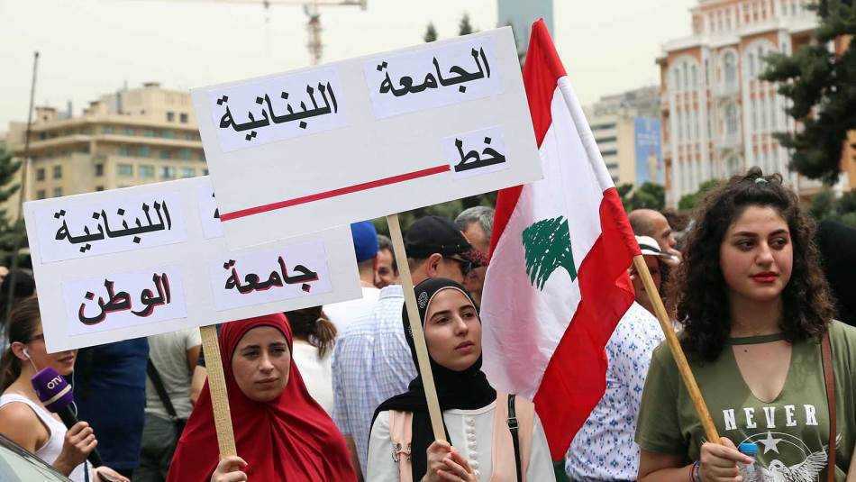 يقول أستاذ جامعي: تحول راتبي الذين كان يتخطى 6 ملايين ليرة إلى لاشيء، حرفياً (ريشار سمور)