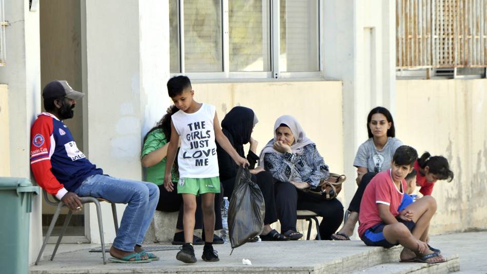 طول زمن النزوح سبب وسيسبب أزمة كبيرة جداً (Getty)