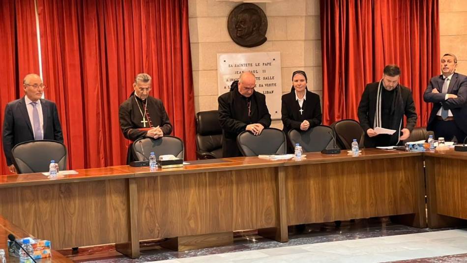 تحذير من استخدام القانون الجديد لصندوق التعويضات كذريعة لرفع الأقساط (الانترنت)