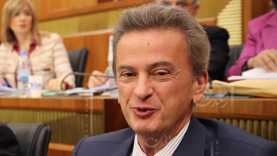 تمكّن سلامة من تجميد ملفه داخل القضاء اللبناني (المدن)