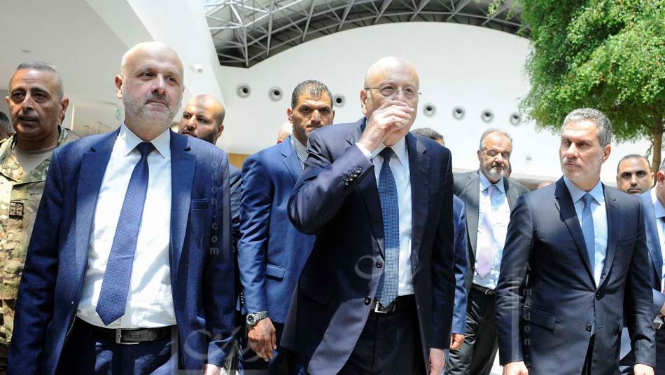 حملة عنيفة على وزير الأشغال ورئيس الحكومة أدت إلى إلغاء عقد بناء جديد بالمطار (مصطفى جمال الدين)