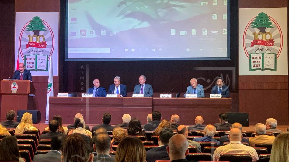 راح وزير الثقافة يسأل: «كيف ننقذ الحرية»؟ (فرح منصور)