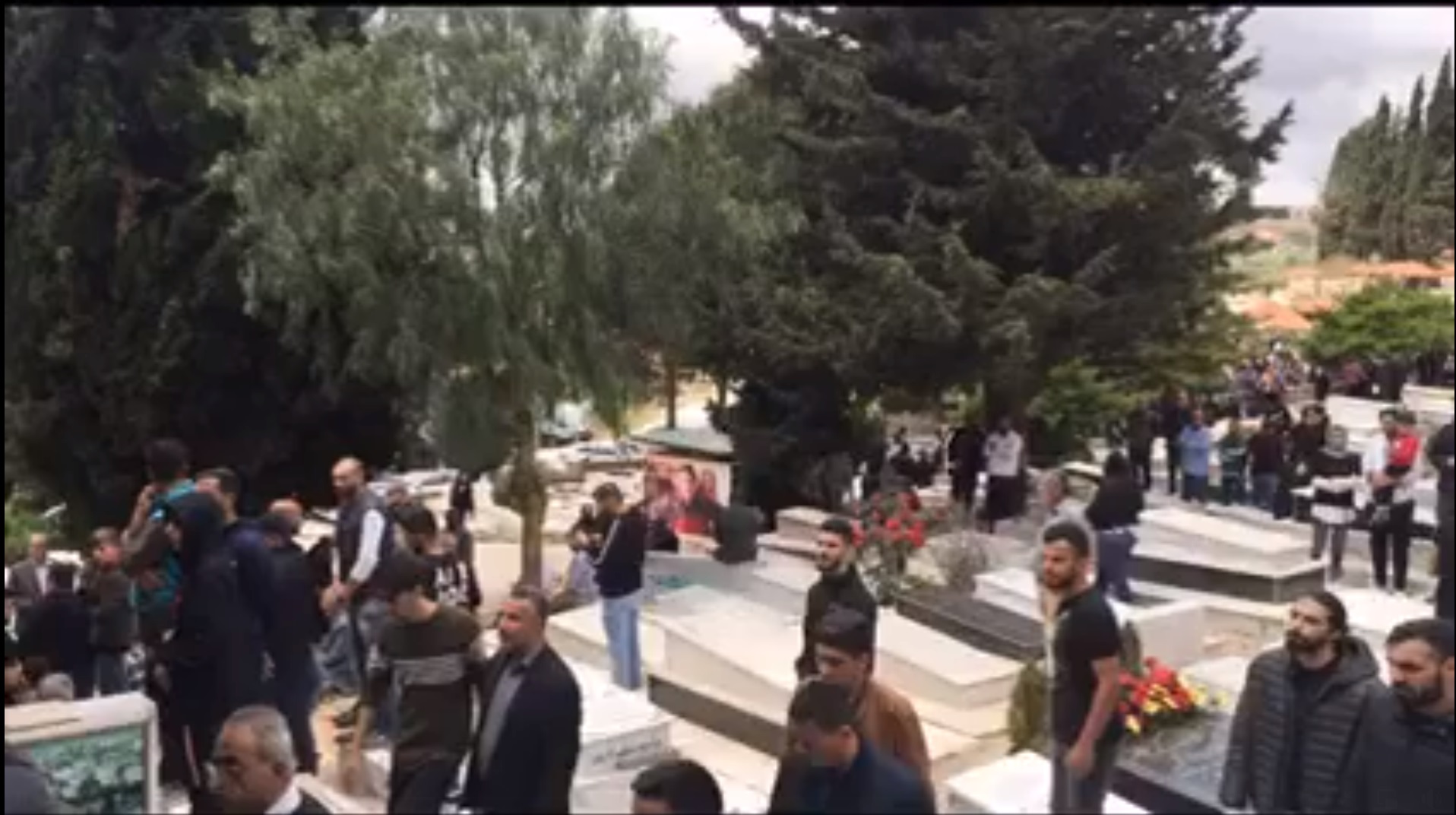 نعوش تلو النعوش تتدفق الى تربة الخيام