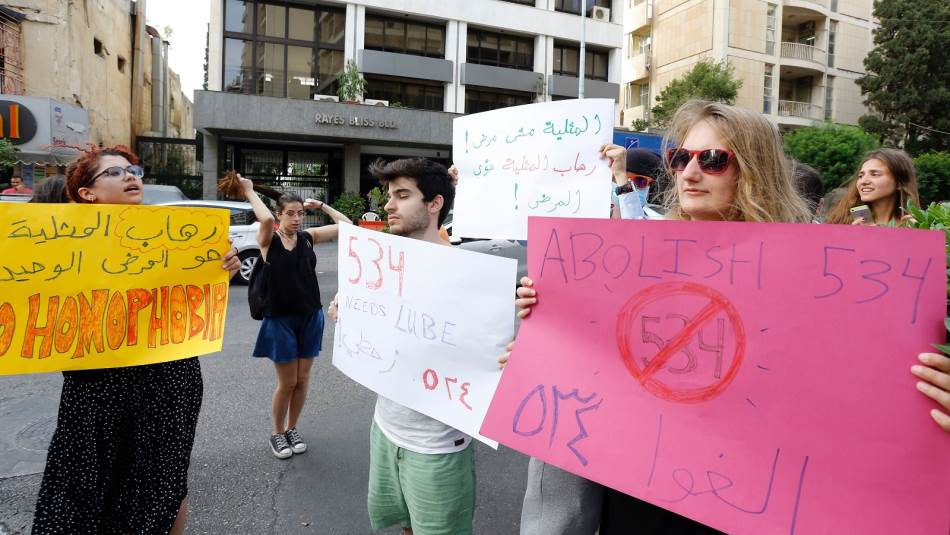 اختراع الأعداء والدخول في نزاعات مصطنعة (Getty)