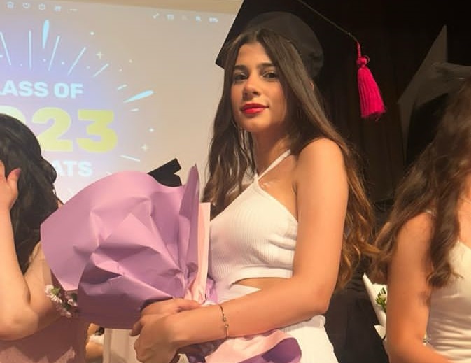  ميا ابراهيم زعرور.. تفوقها الدراسي فتح لها أبواب كلية طبّ الأسنان