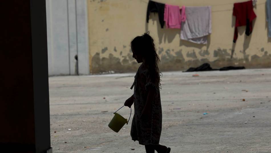 وزعت المناشير في الليل وبلدية المنصورية لم تكن على علم بها (علي علّوش)