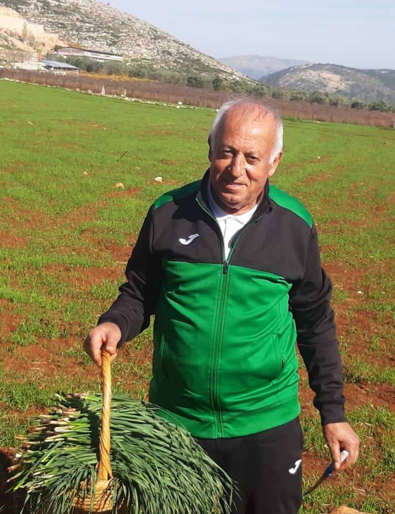 الأستاذ المربّي كامل زعرور