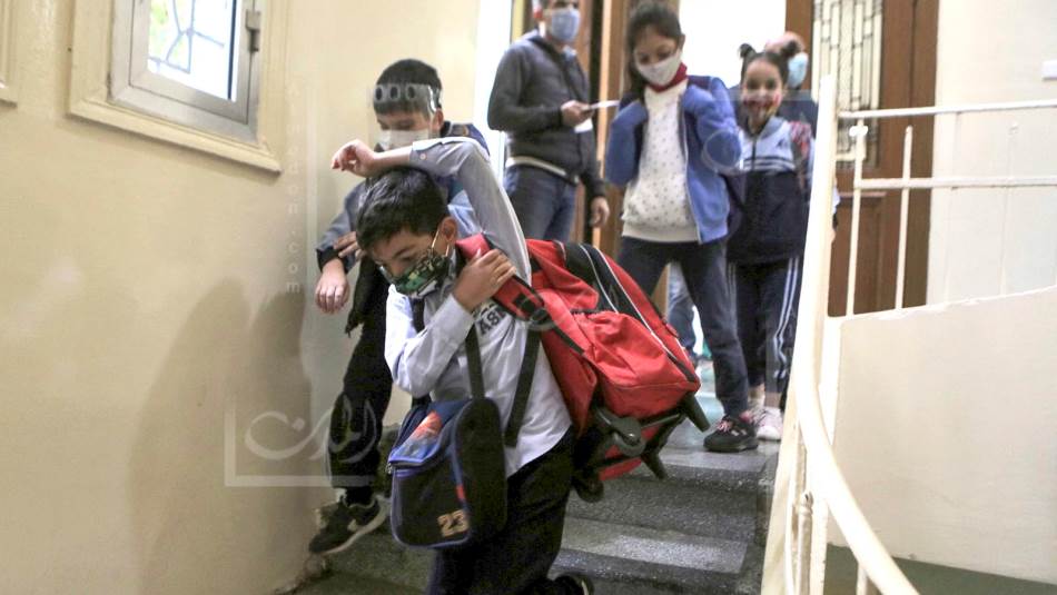 بزيادة الأقساط إلى مستوى فاحش تريد المدارس مجتمعاً غير ذاك الذي انتمى إليها سابقاً (المدن)