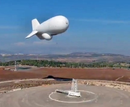 منطاد يطلق إنذار لهجمات المسيرات بعيدة المدى