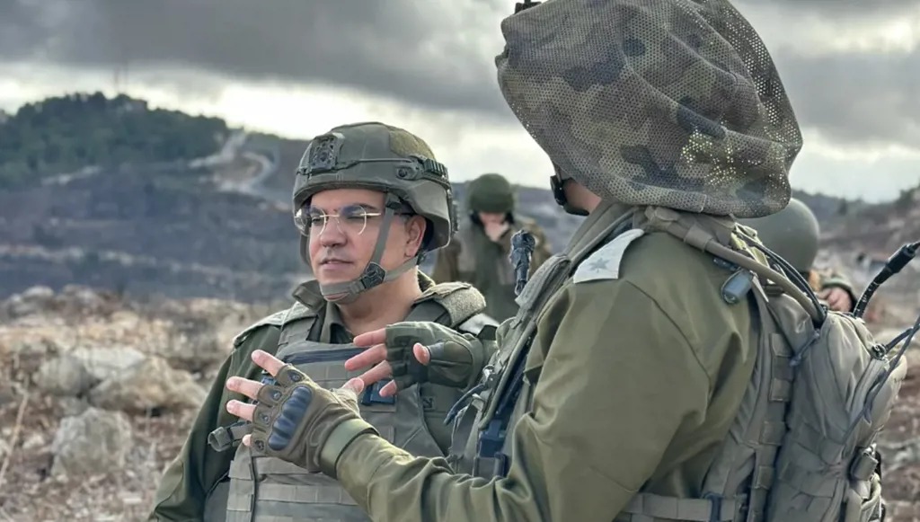 أدرعي في قرية حدودية جنوبي لبنان (أرشيفية).