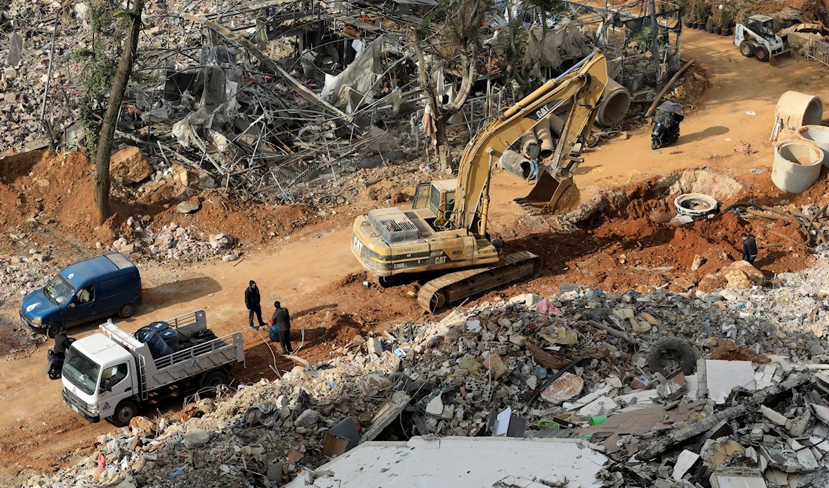 طلب مجلس الجنوب تلزيم البلديات إزالة الردم (هيثم الموسوي)