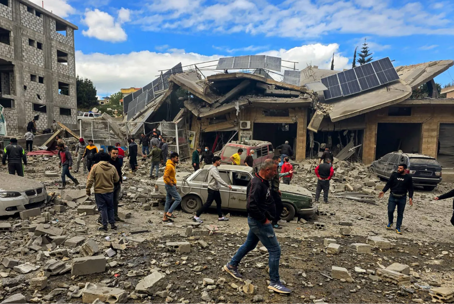 منزل استهدفته الغارات الاسرائيلية في بلدة تولين الجنوبية قبل أيام