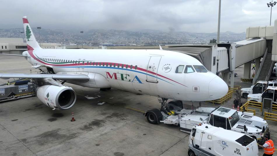 تذاكر الطيران إلى بيروت ورغم ارتفاعها تبقى أدنى من التذاكر إلى دمشق (غيتي)