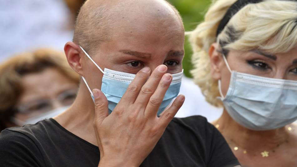 لجأ المرضى لخيارات بديلة واشتروا الأدوية المهربة بآلاف الدولارات وتبين أنها غير فعالة (Getty)